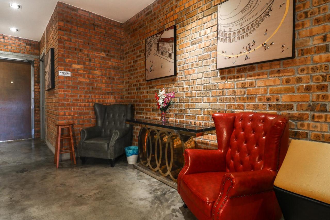 Urbanstay Industrial Ipoh Buitenkant foto